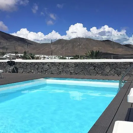 Playa Blanca Sleeps 6 Pool Air Con Wifi * Playa Blanca (Lanzarote)